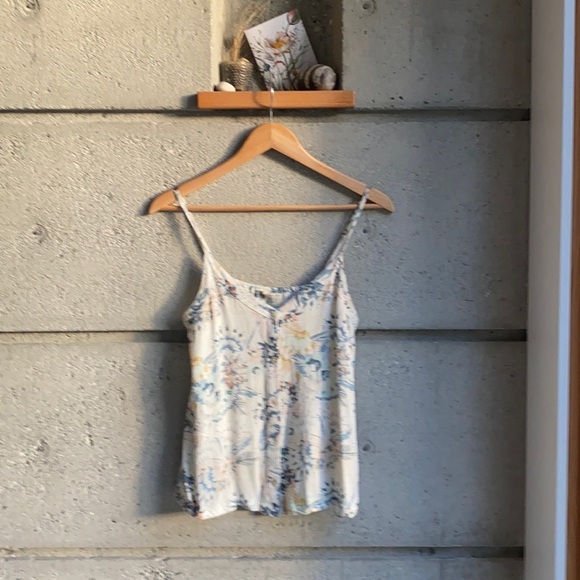 Roxy Spaghetti Strap Top with beautiful soft print - Picture 3 of 10